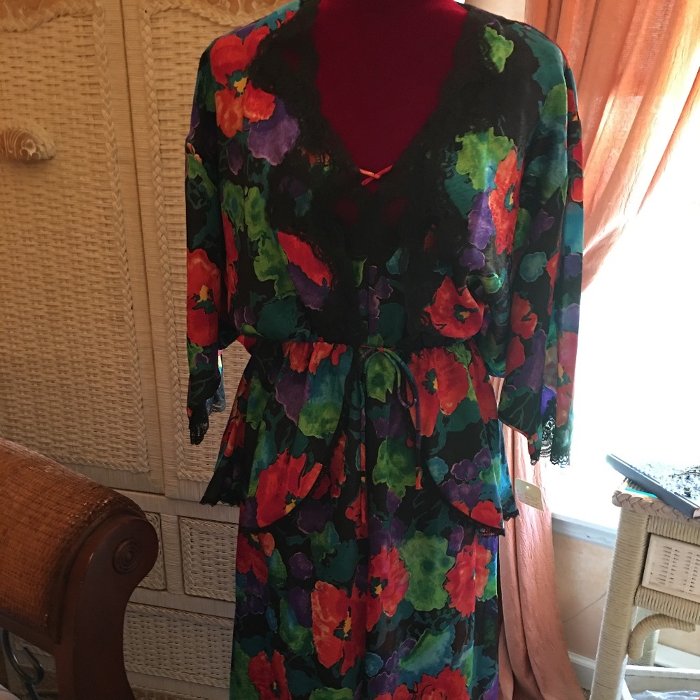 NWT 2 PC Poppy Design Negligee Set